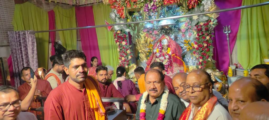 उमरा वाली देवी सेवा ट्रस्ट के द्विवर्षीय चुनाव सर्वसम्मति से सम्पन्न सतीश गुप्ता बने अध्यक्ष